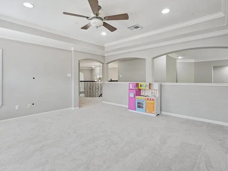 5819 Santa Fe Springs Dr — Photo 10