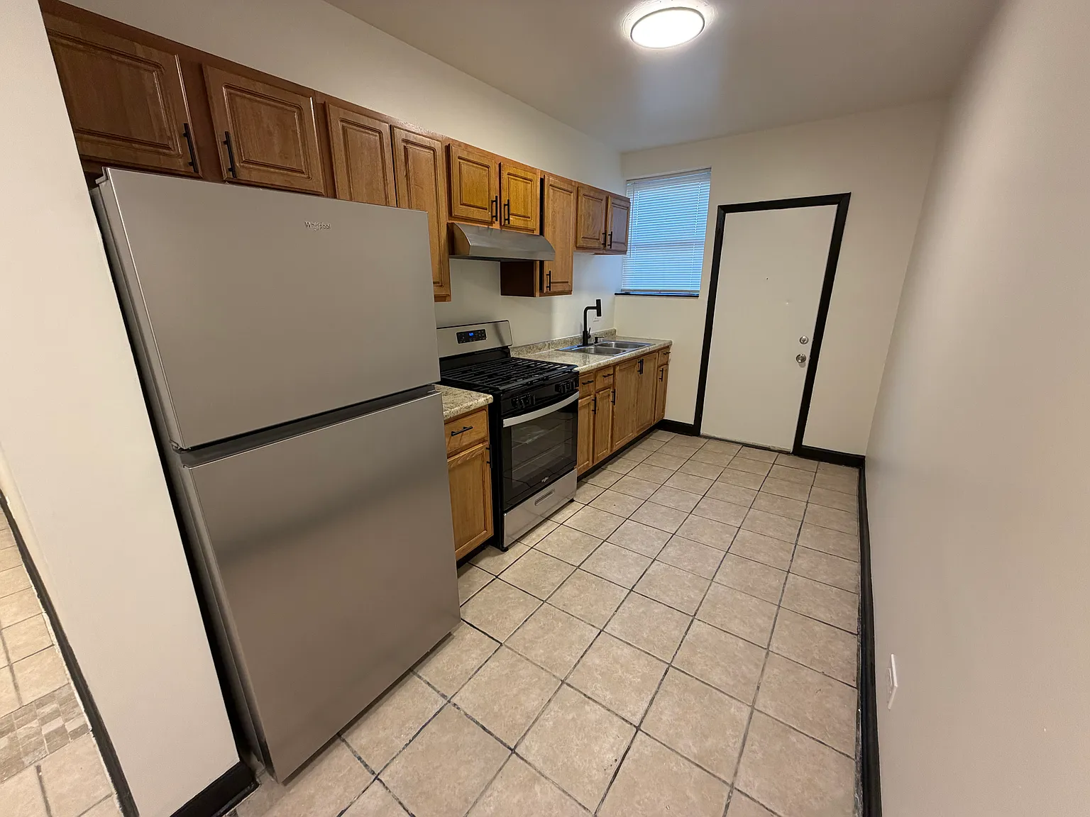 4 bed, $2,249 — Photo 3