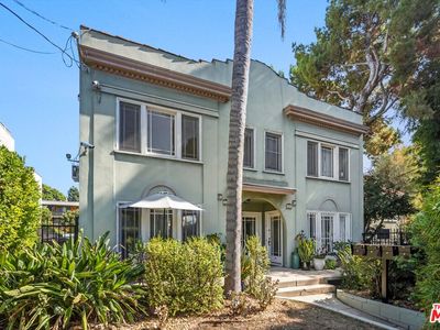 718 N Hoover St, Los Angeles, CA, 90029