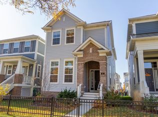 6 N Dryden Pl, Arlington Heights, IL 60005