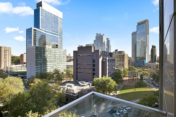 Sold by Compass | media 1