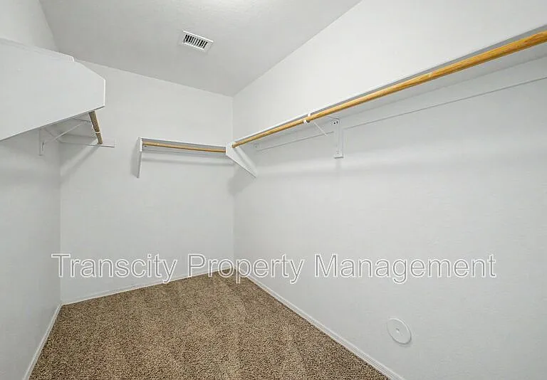 932 W 19th Ave — Photo 16