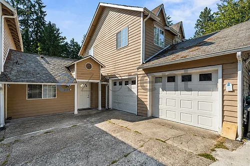 2126 NE 137th St #B Photo 1 2126 NE 137th St #B Photo 1