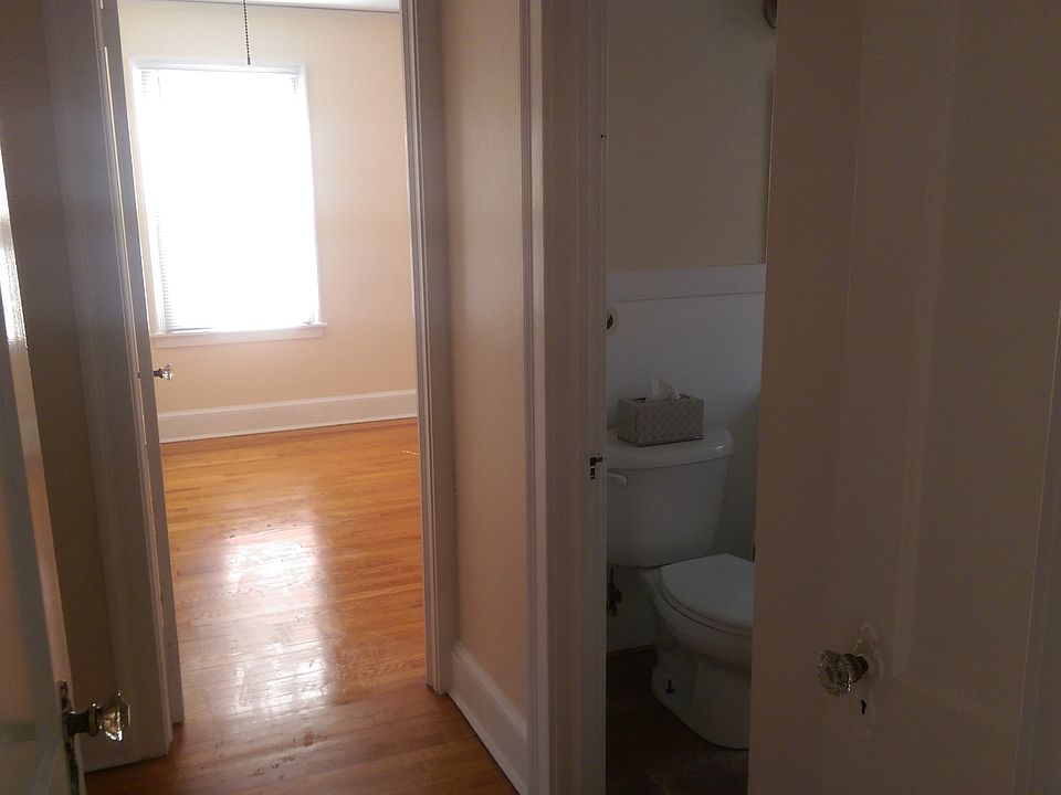 hallway to 2nd beroom