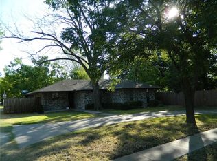 204 Center St, Waxahachie, TX 75165