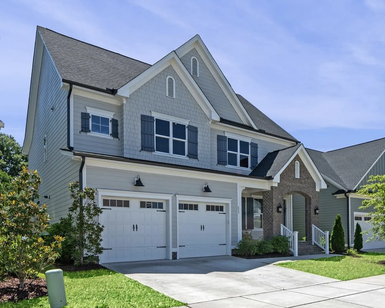 4 bed, 3.0 bath, 2788 sqft, $3,200 — Photo 2