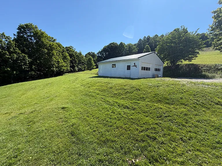 223 Vinegar Hill Rd — Photo 5