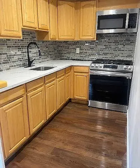 2215 Grand Ave #12 — Photo 4