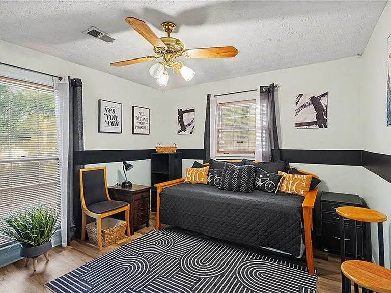 8671 Twin Oaks Dr — Photo 14