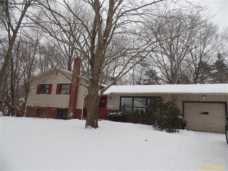 1st image of 3297 Roseview Dr