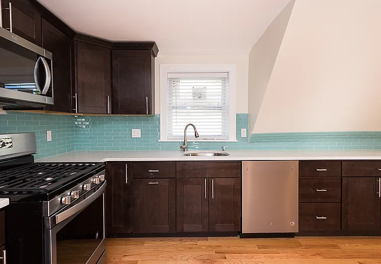 9 Rock Valley Ave #2 — Photo 3