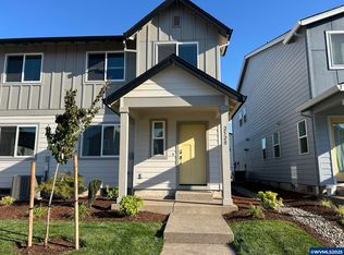 2520 Sawtelle Dr, Woodburn, OR 97071