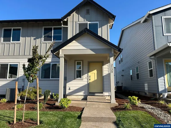 2520 Sawtelle Dr, Woodburn, OR 97071