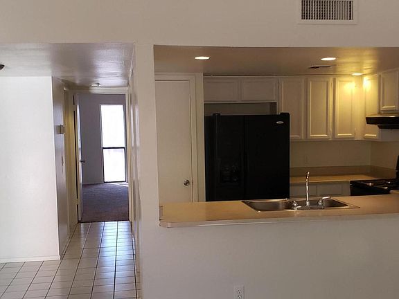 5th image of 3228 W Glendale Ave APT 117