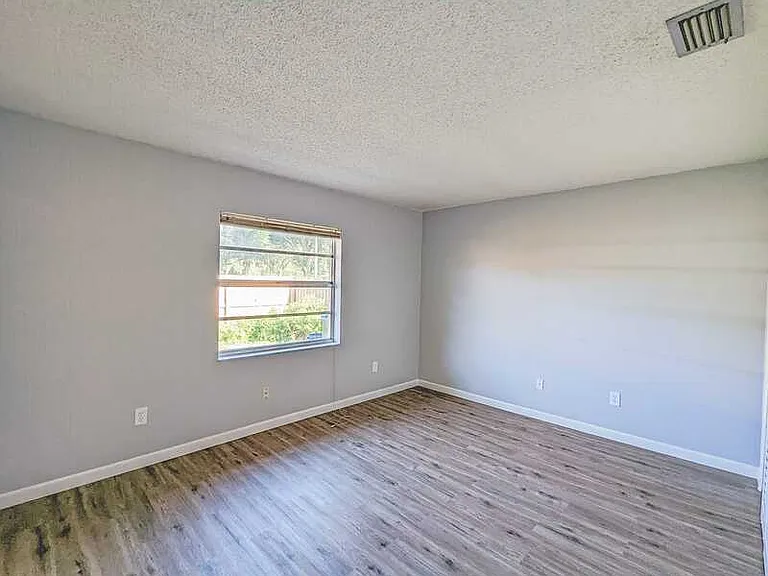 3202 Bloomingdale Villas Ct #3202 — Photo 15