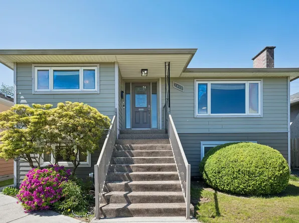 7621 Elliott St, Vancouver, BC V5S 2N8