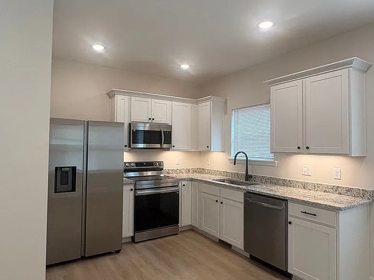 315 Kellys Ferry Pl — Photo 2