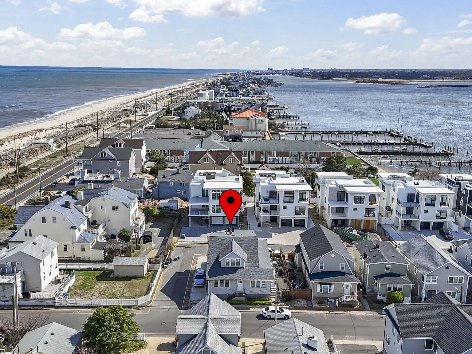 2 bed, $2,850 — Photo 1