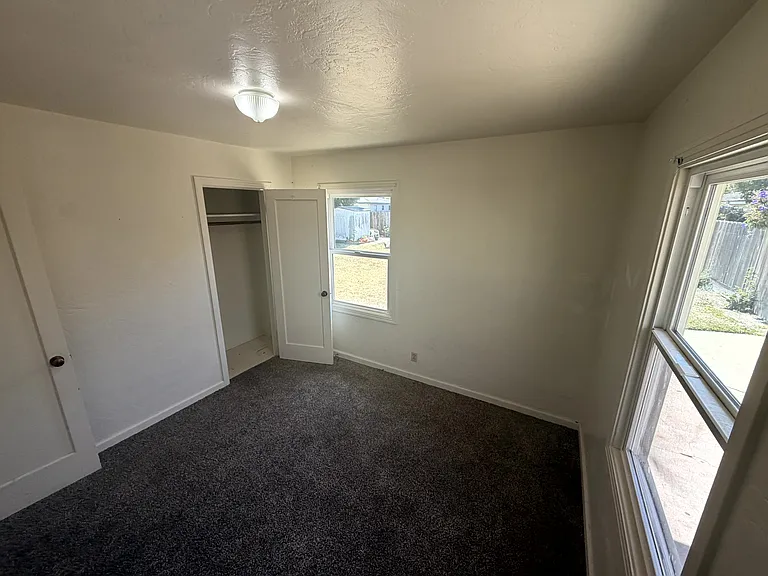 1219 Claremont St — Photo 7