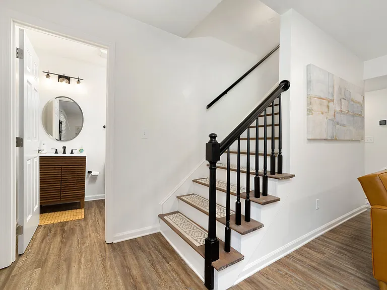 5024 Rea Rd — Photo 3