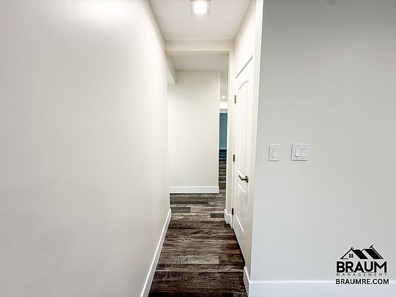 5th image of 1622 S Carmelina Ave #1622