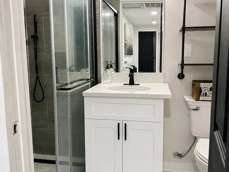 3405 Hamilton Ave #C — Photo 12