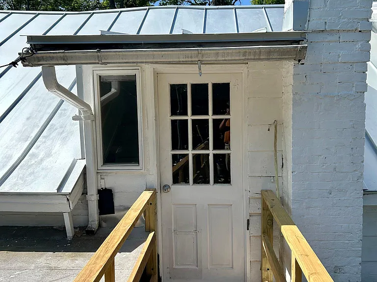 120 Tinker St #4 — Photo 9