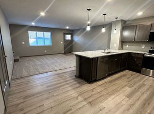 418 S 25th St, Lincoln, NE 68510