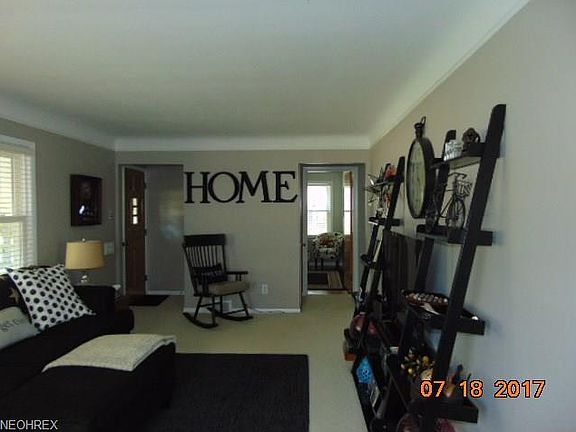 3rd image of 5439 Chestnut Hill Dr