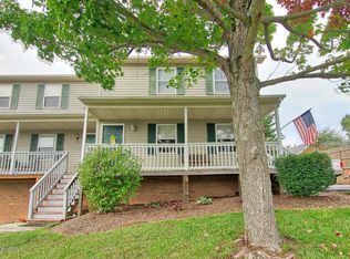 525 Tarrytown Rd, Christiansburg, VA 24073