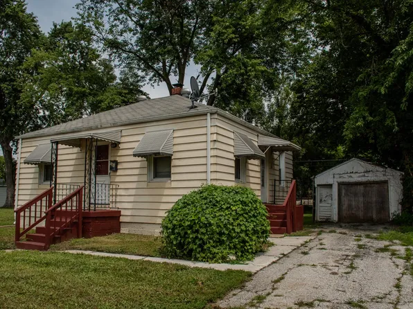 144 Victory Dr, East Alton, IL 62024