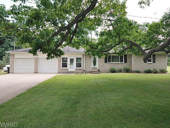 2nd image of 10896 Miller Dr