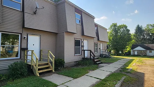 39 Medbury Ave Photo 1