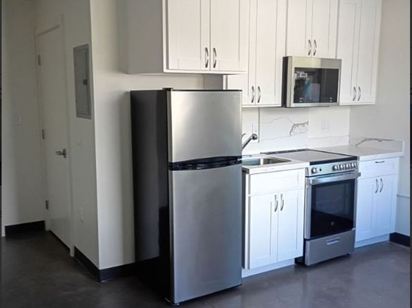 1751 Algaroba St #204