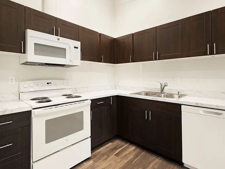 Sheridan Square Apartments — Photo 86