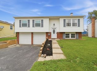 2443 Bedford Ln, Northwood, OH 43619