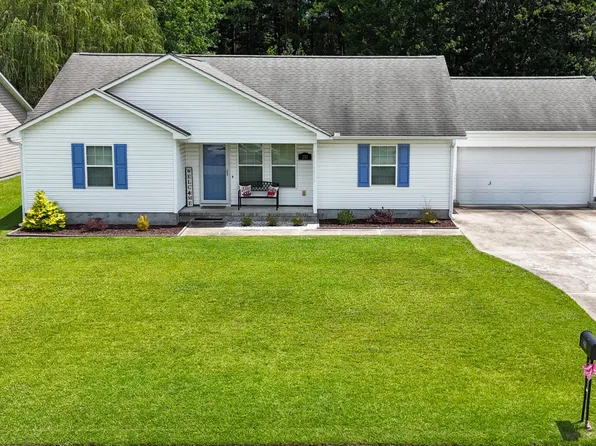 211 Bear Trail, New Bern, NC 28562