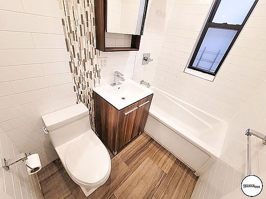4th image of 229 145th St #A12