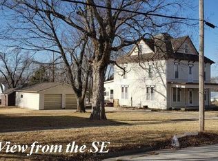 813 Seabury St, Effingham, KS 66023