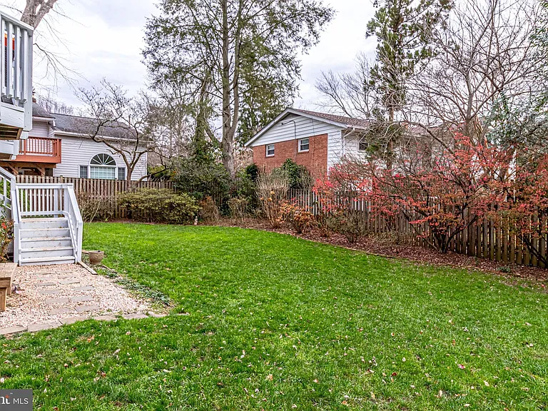 6519 Engel Dr — Photo 97