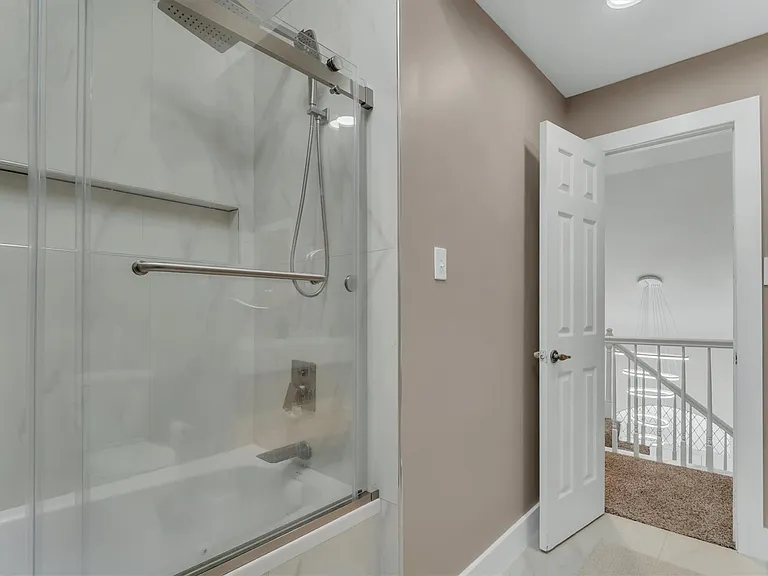 12407 Rosehill Ln — Photo 27