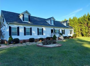 1597 Pleasant Oak Rd, Victoria, VA 23974
