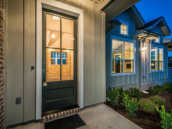 5th image of 408 Sinclair Dr