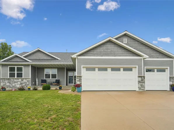716 Tiburan Ln NE, Cedar Rapids, IA 52402