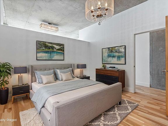 5th image of 1720 S Michigan Ave APT 805