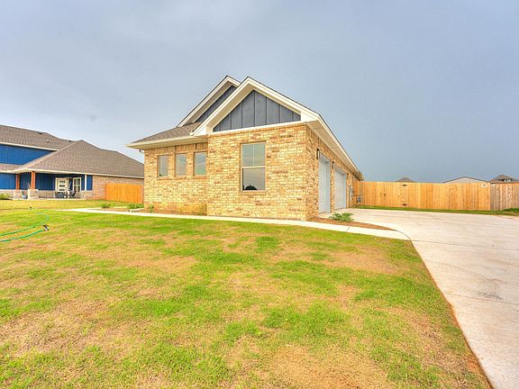 3rd image of 9617 Lake Gohar Dr