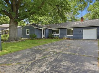 7708 W 96th Ter, Overland Park, KS 66212