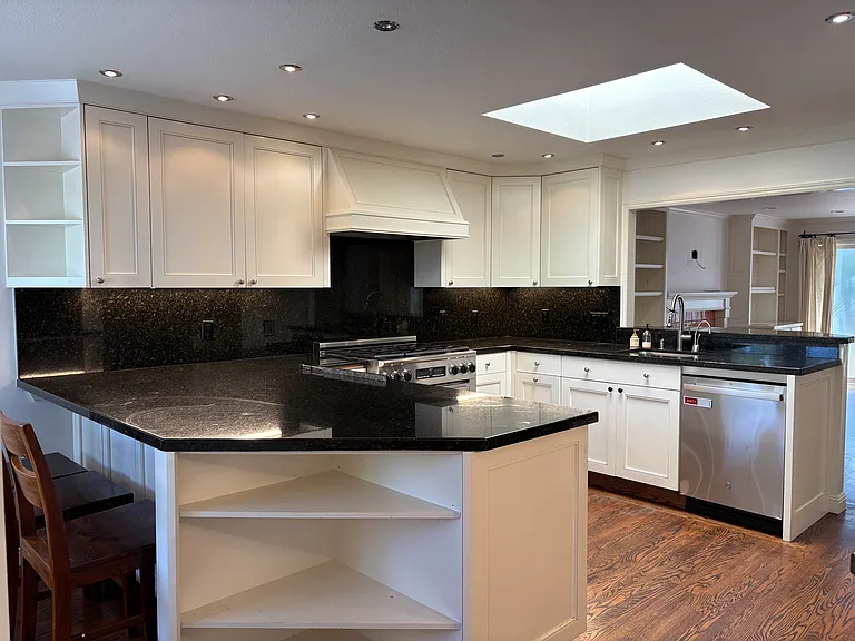 Spacious kitchen