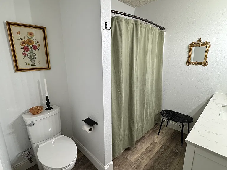 2918 Piedras Rd — Photo 15