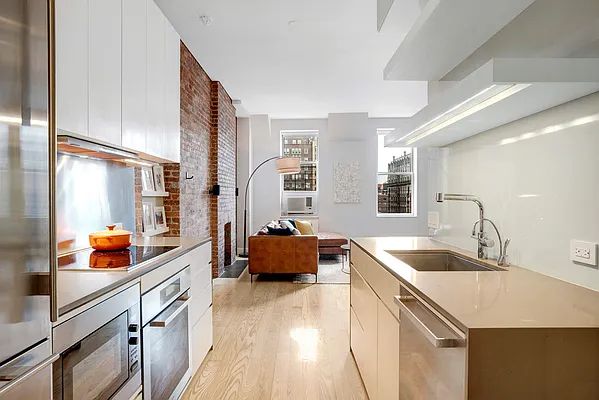 Sold by Compass | media 5